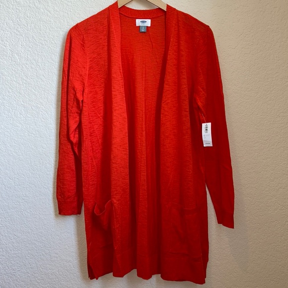 Old Navy Sweaters - NWT Orange Cardigan Sweater with Pockets Size Large